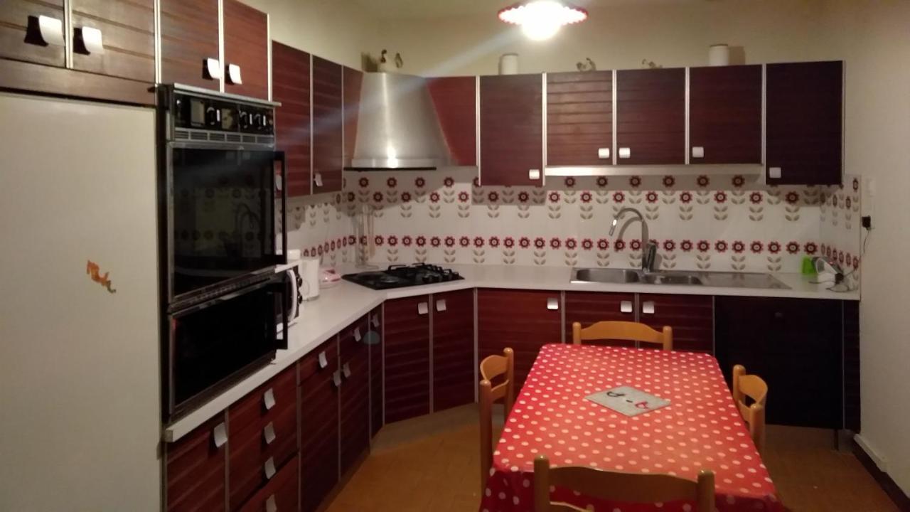 Grande Maison De Plain Pied Avec Jardin Arbore. Champignelles Eksteriør bilde